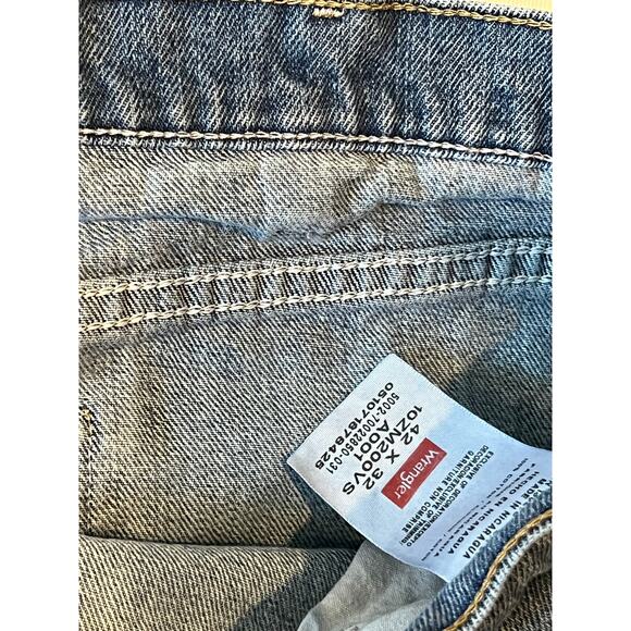 Wrangler Authentics Blue Jeans Mens 42x32 - Picture 3 of 4